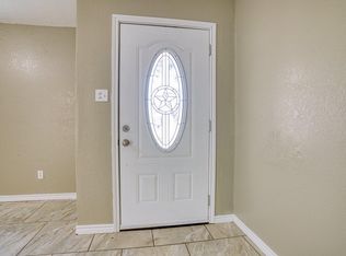2303 Twin Oak Dr, Portland, TX 78374