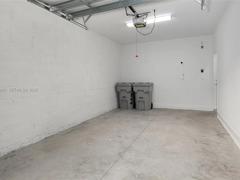 844 NW 3rd Way #844 — Photo 35
