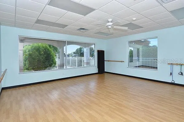 9641 Castle Point Dr #1215 — Photo 42