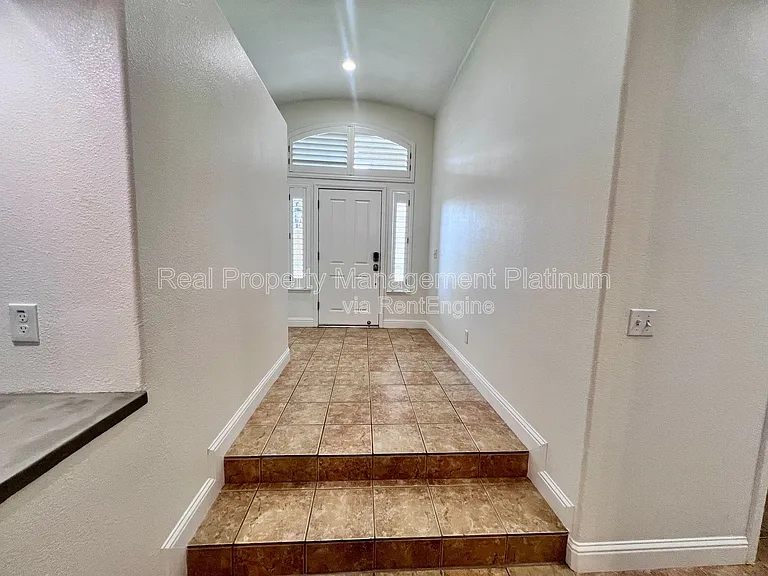 1030 E Royal Dornoch Ave — Photo 20