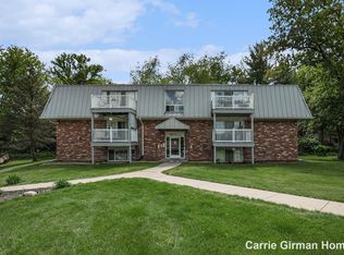 6716 Cascade Rd SE #1D, Grand Rapids, MI 49546
