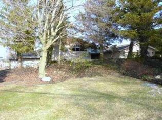 38234 Seaway Ct, Harrison Township, MI