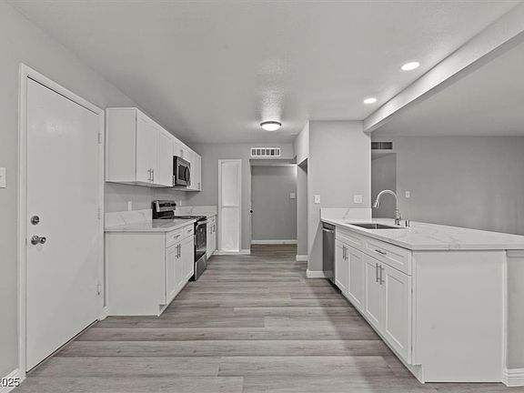 4th image of 6437 Burgundy Way