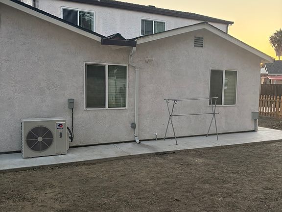 2nd image of 3031 Moonstar Ct