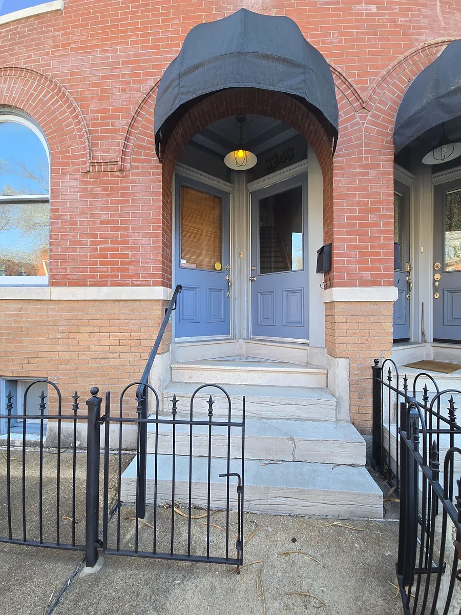 Building Photo - 3248 California Ave
