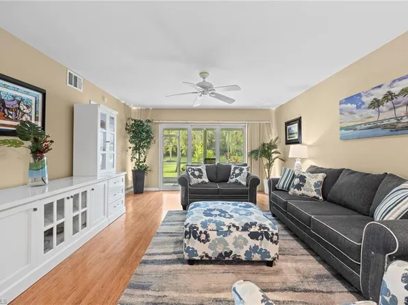 257 Robin Hood CIR #101, NAPLES, FL 34104