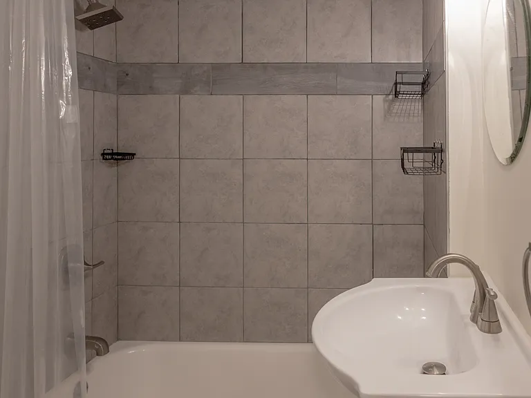 649 Alcott St #1B — Photo 6