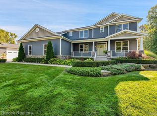 9873 Kress Rd, Pinckney, MI 48169