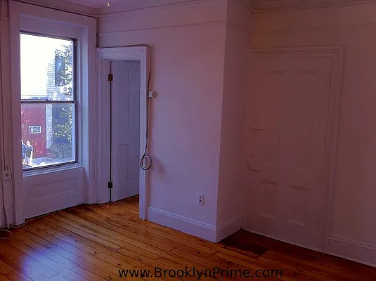 Rented by Brooklyn Real Estate Services | media 36