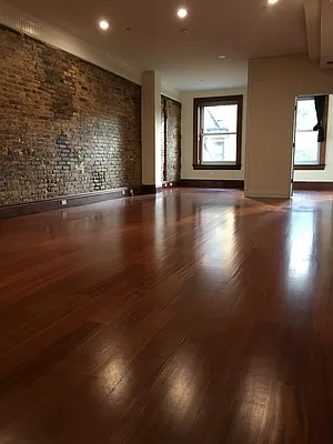 Rented by Peter Meskouris LREB | media 18