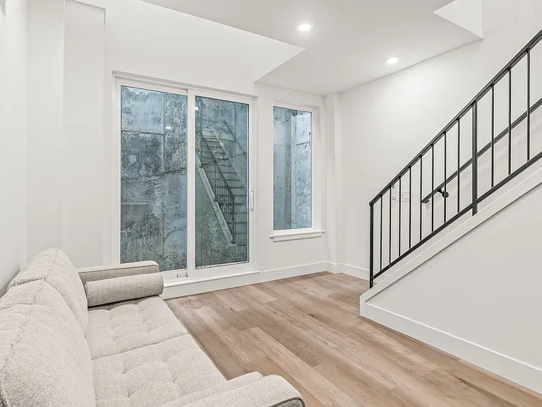 4710 Woodland Ave #A101 — Photo 15