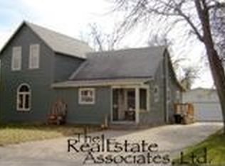 709 E 7th St, Dell Rapids, SD 57022
