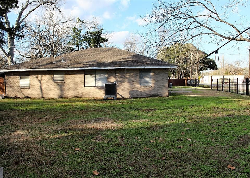 3910 Dickinson Ave Dickinson TX 77539 MLS 94554150 Zillow