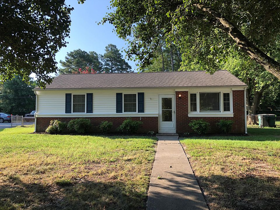 1st image of 1827 Bandera Dr