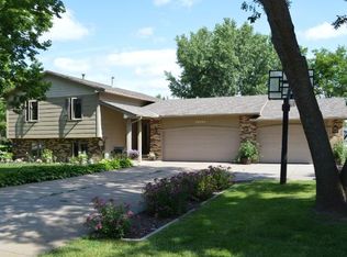 18880 81st Pl N, Maple Grove, MN 55311