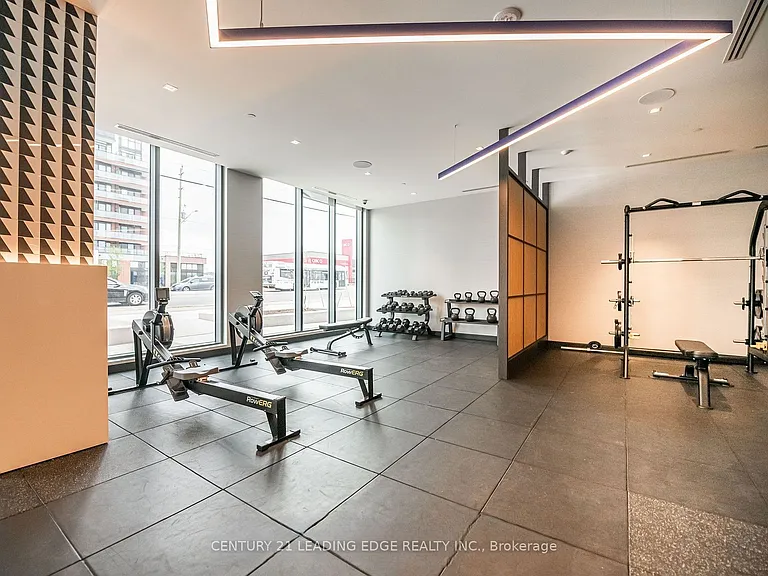 2545 Simcoe St N #803 — Photo 32