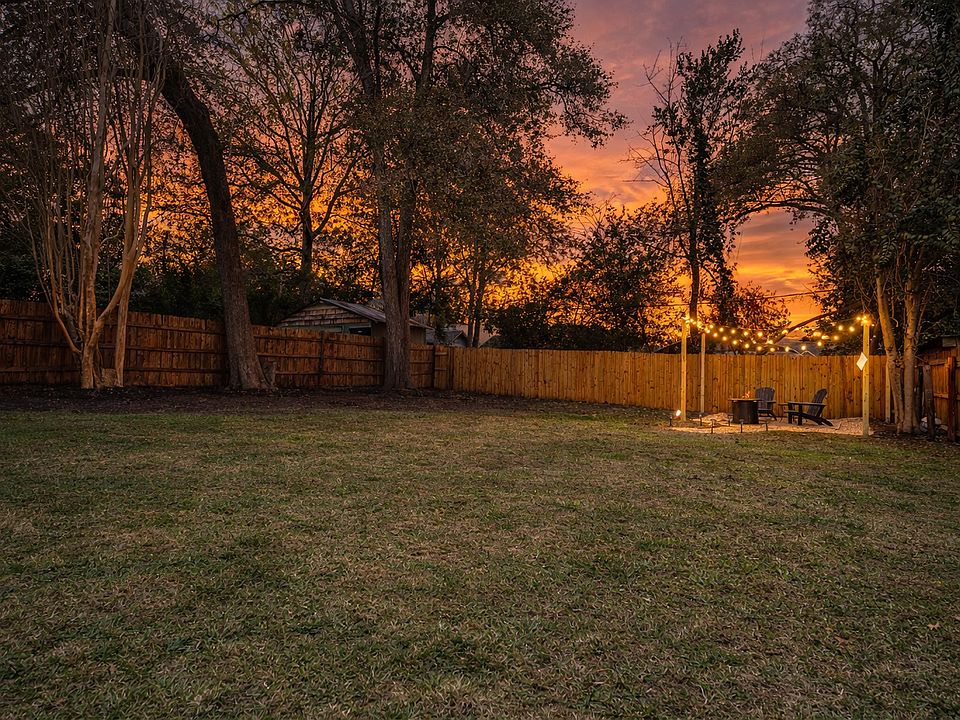 Both the front and back yards of the property have been newly renovated to create clean, open, and welcoming outdoor spaces for guests to enjoy. The front yard features a neatly maintained lawn and a classic Southern curb appeal, offering a warm first imp