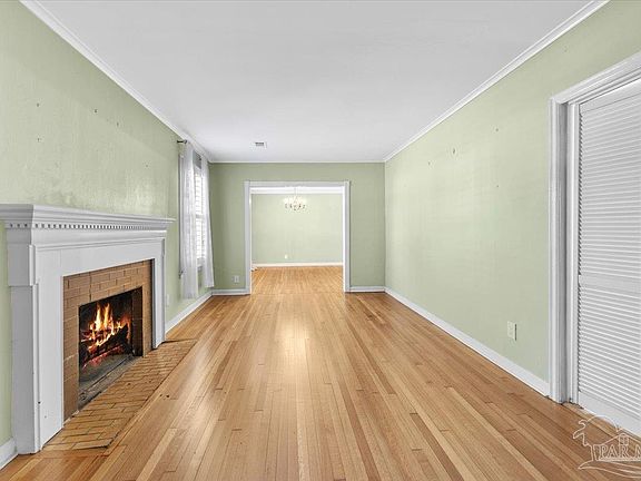 5th image of 1801 E Hernandez St