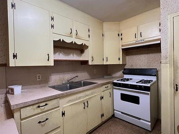 4th image of 510 N Texas St