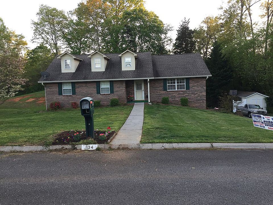1st image of 104 Covenant Cir