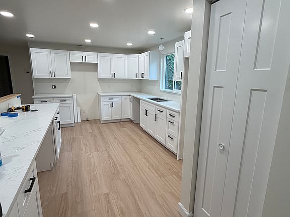 3rd image of 3600 Young St #A