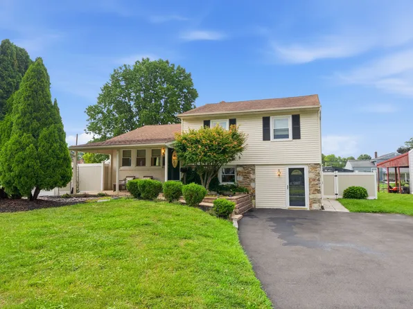 300 Abbott Rd, Hatboro, PA 19040