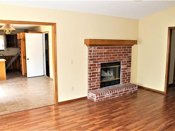 5th image of 21 Kirkwall Dr