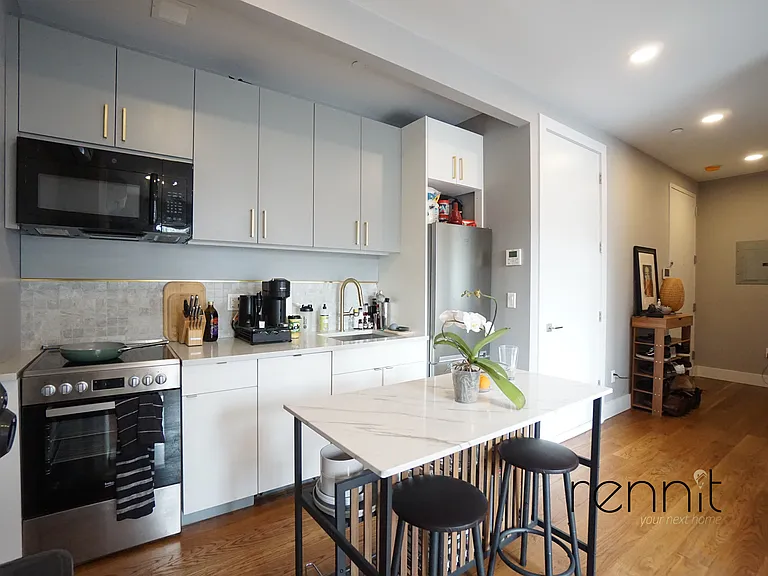 853 Lexington Ave #2A — Photo 13
