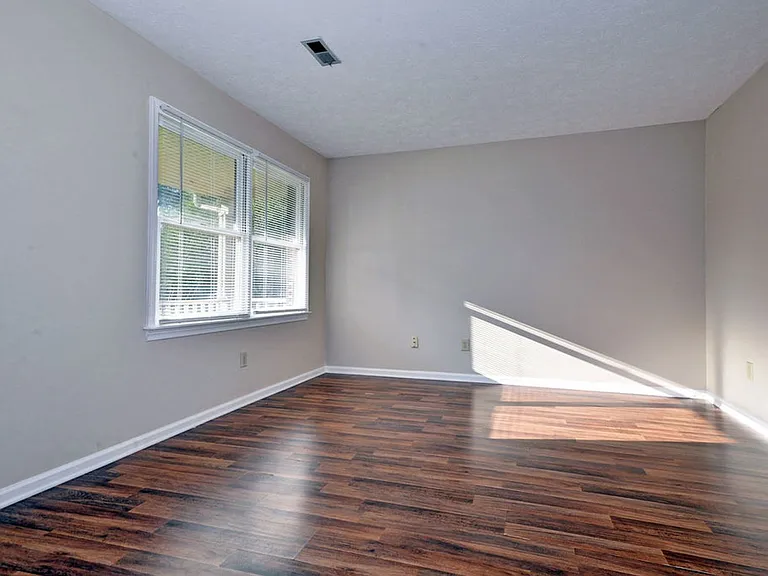 16 Natalie Dr — Photo 6