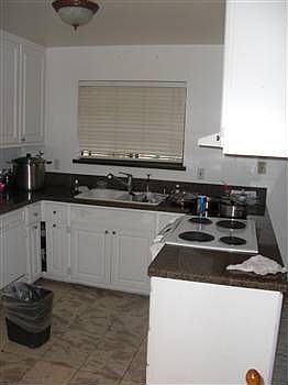 4th image of 8982 Alderson Ave