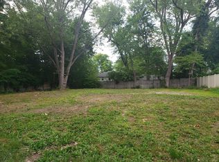 50 Elmwood Ave, Longmeadow, MA 01106