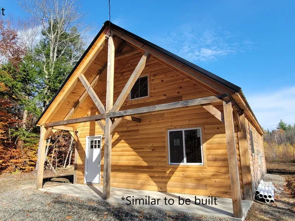 3 God's Country Way, Brownville, ME 04414