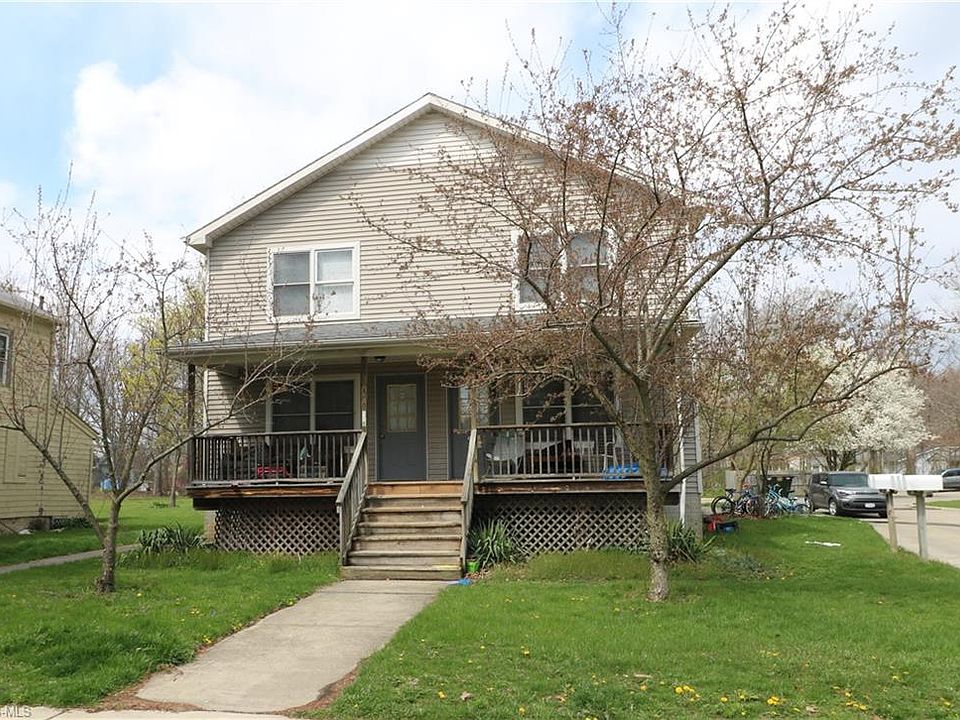 1st image of 116 E Lorain St