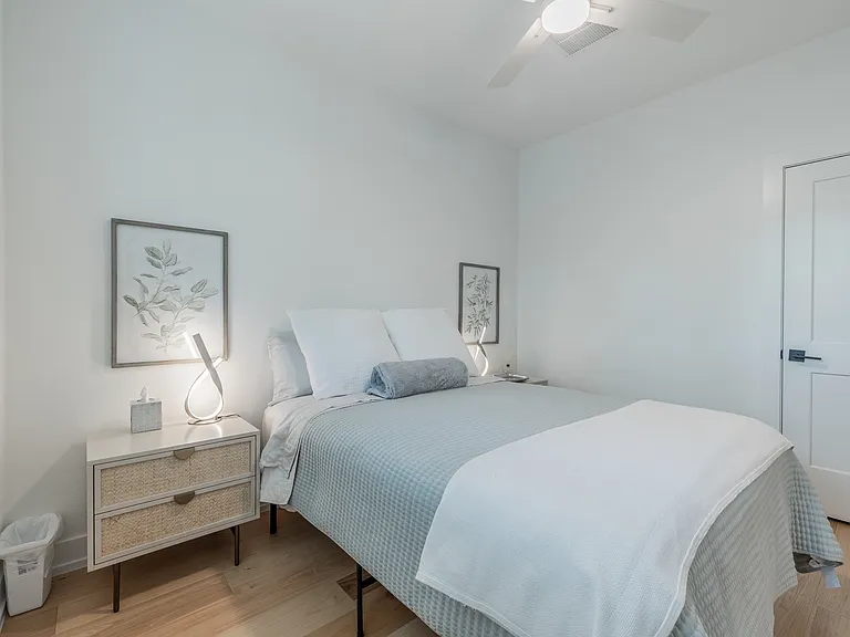 Back bedroom