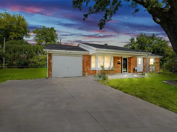 403 Swank Ct, Englewood, OH 45322