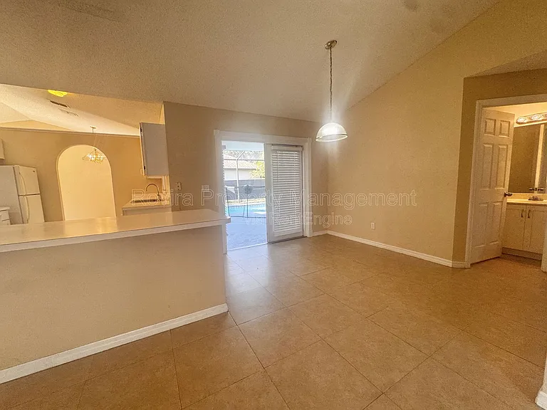 116 Barrington Dr — Photo 11