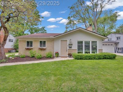1227 Sycamore Dr, Rochester, MI, 48307