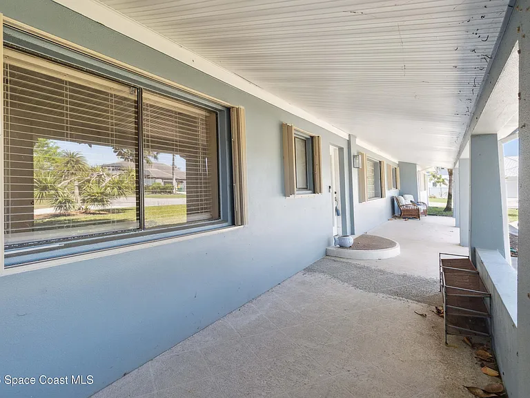 1201 S Shannon Ave — Photo 3