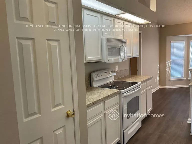 12243 Mantle Dr — Photo 5