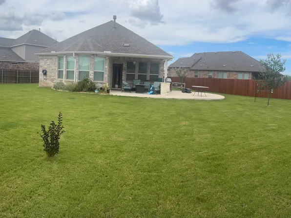 101 Zuma Dr, Liberty Hill, TX 78642