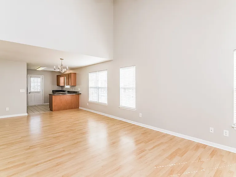 1202 Elisha Ct — Photo 3