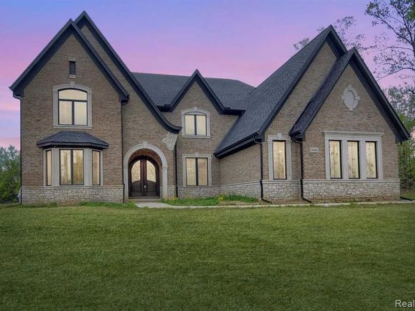 View of Farmington Hills MI Luxury Homes For Sale - 124 Homes | Zillow