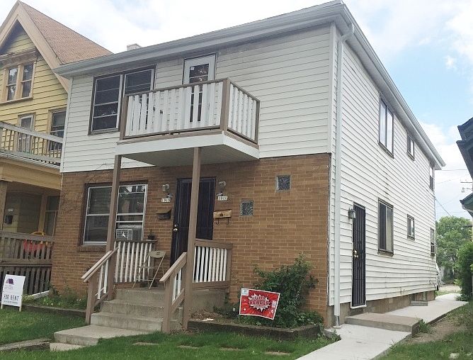 1918 W Melvina St