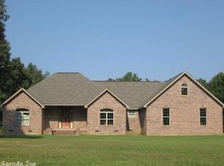 111 Panther Trl, Searcy, AR 72143