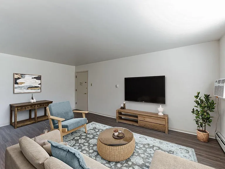 Wissahickon Park Apartment Homes — Photo 9