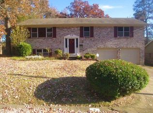 7 Queenspark Rd, Little Rock, AR 72227