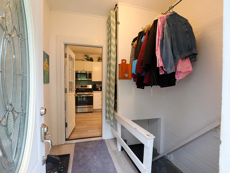 98 Hurley Ave — Photo 19