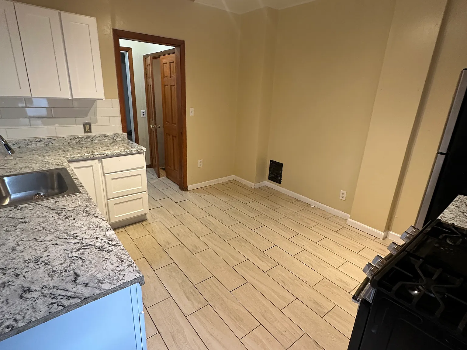 32 Ellsworth Ave — Photo 2
