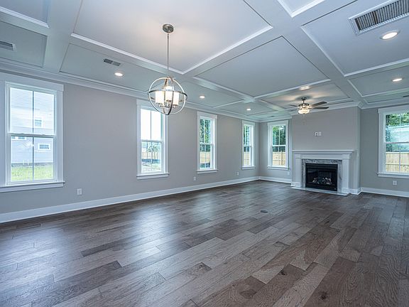 5th image of 1025 Saltwater Cir