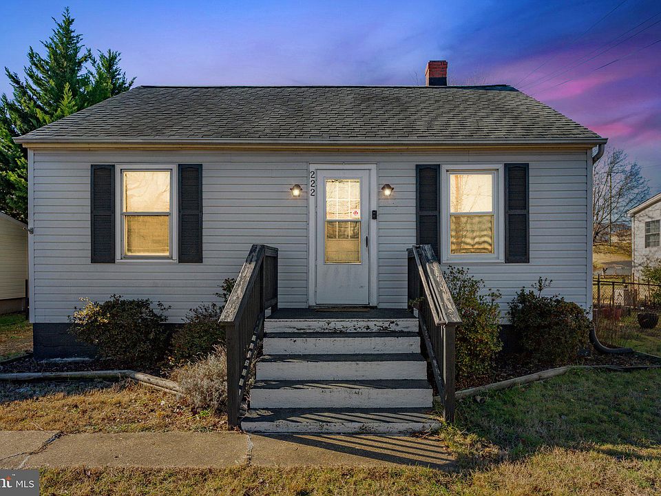 1st image of 222 Marion St